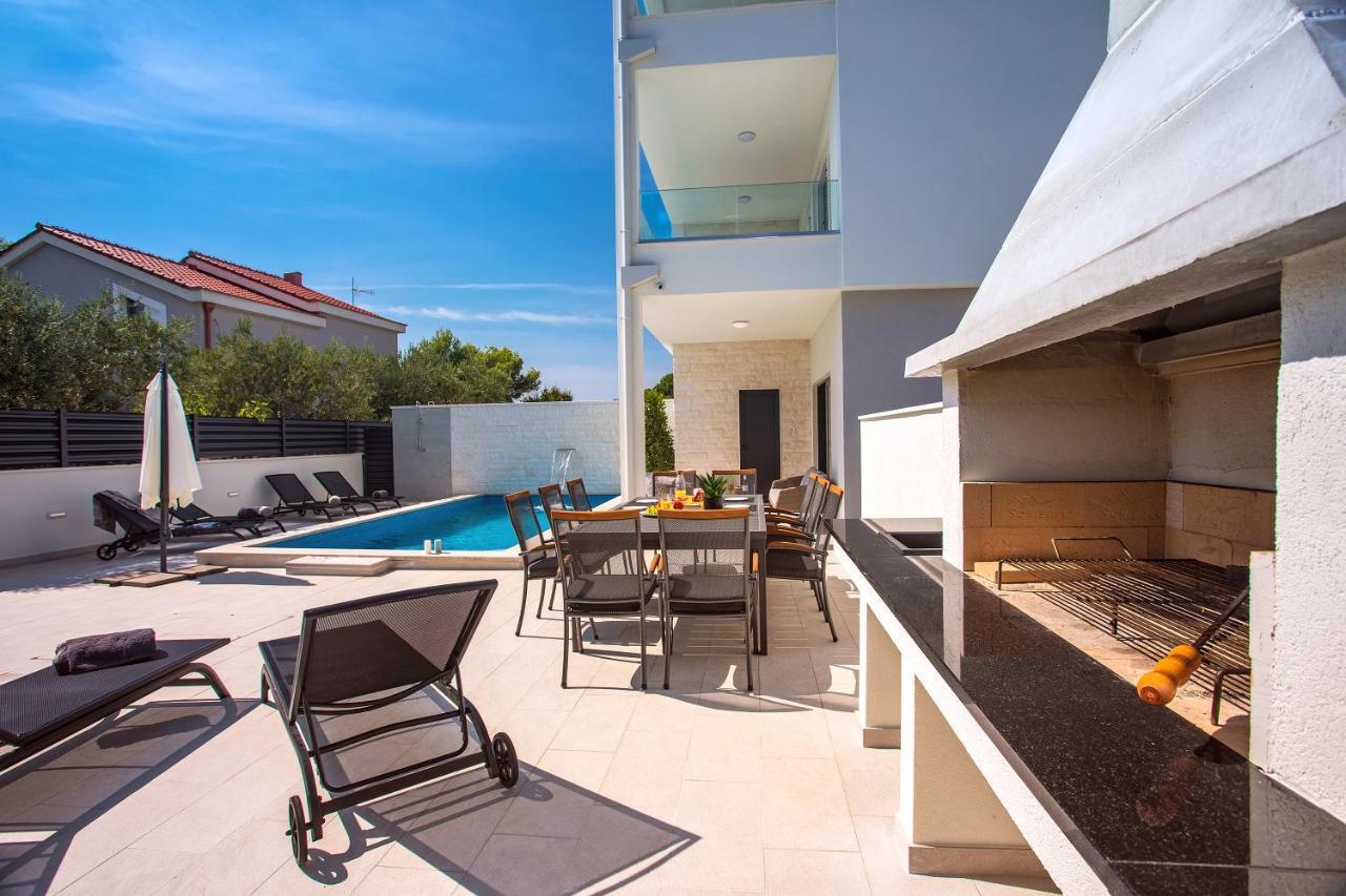 Villa Petra Kaštela Kültér fotó